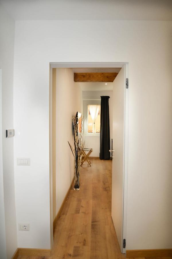 Fidia Palace Claudia'S Apartment Colosseo Rome Exterior photo