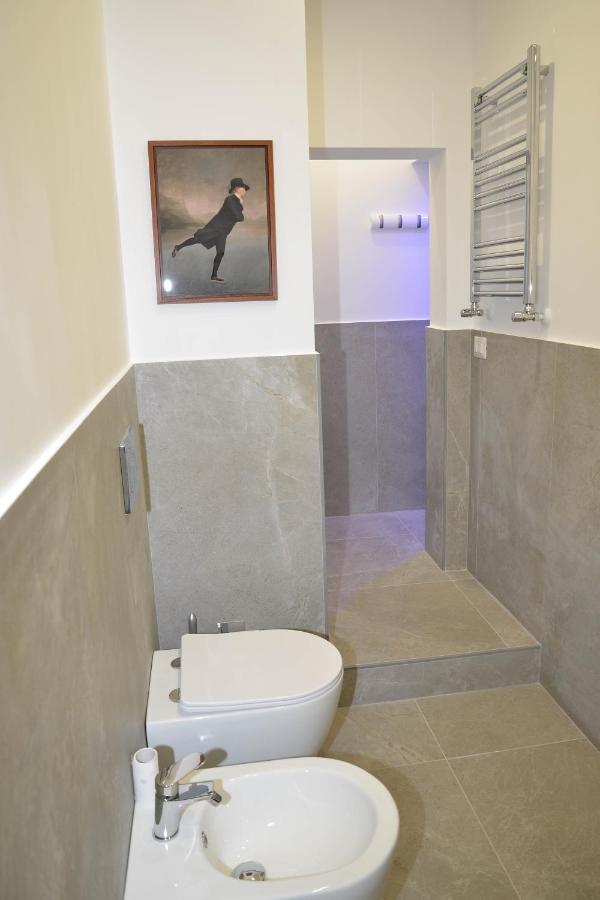 Fidia Palace Claudia'S Apartment Colosseo Rome Exterior photo