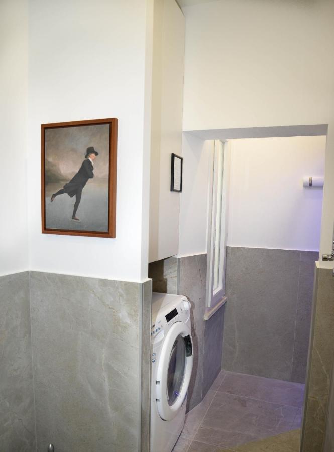 Fidia Palace Claudia'S Apartment Colosseo Rome Exterior photo